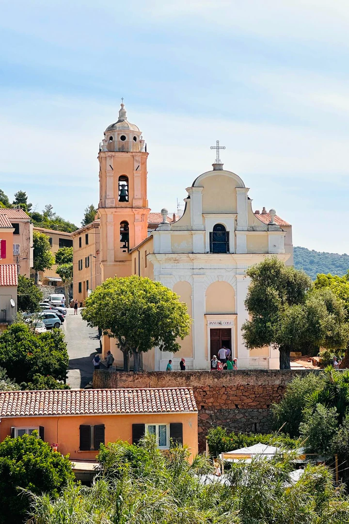 Église latine de Cargèse